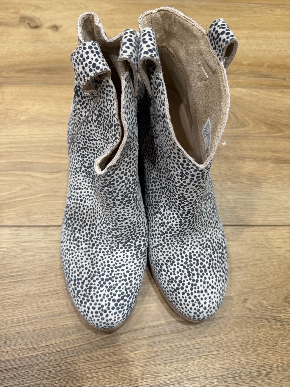 Toms Cream & Black Speckled Ankle Booties